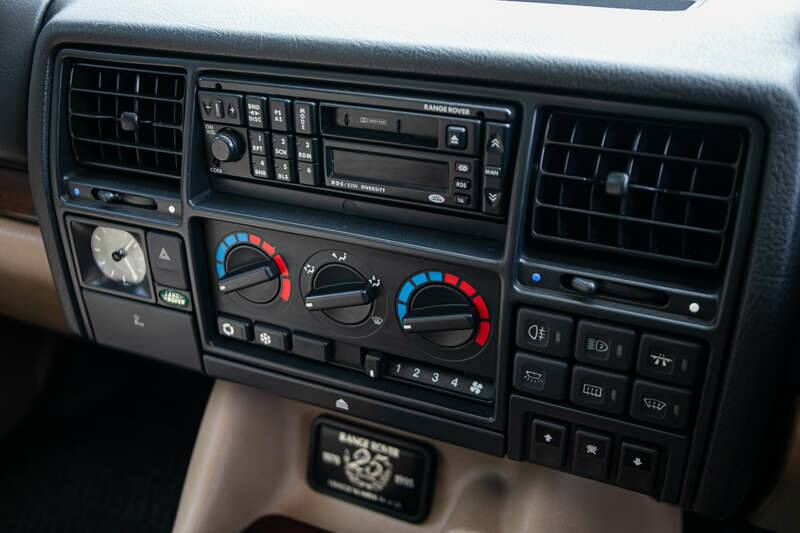 Image 16/44 of Land Rover Range Rover Classic Vogue SE (1996)