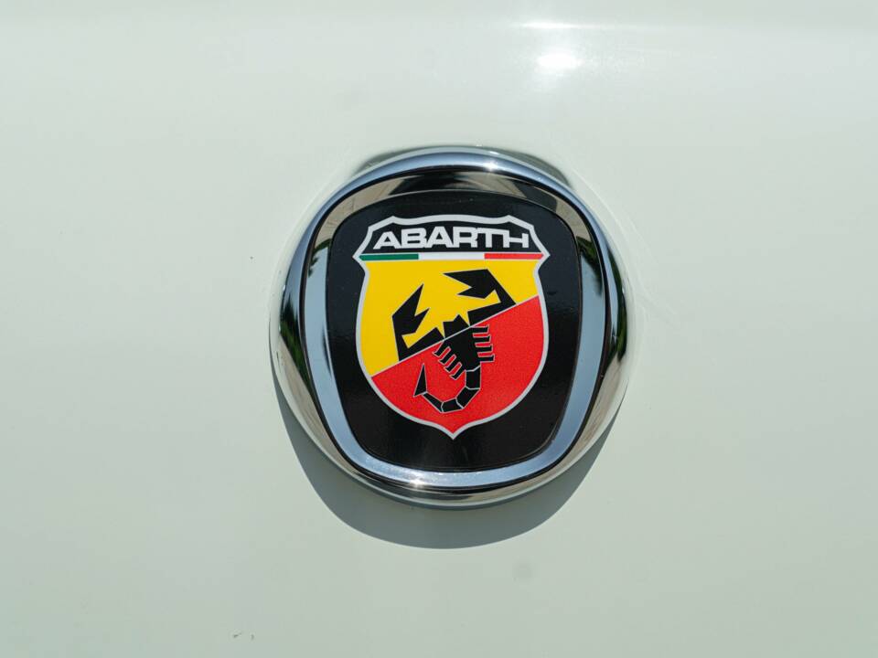 Image 15/50 of Abarth Fiat 595 (1969)