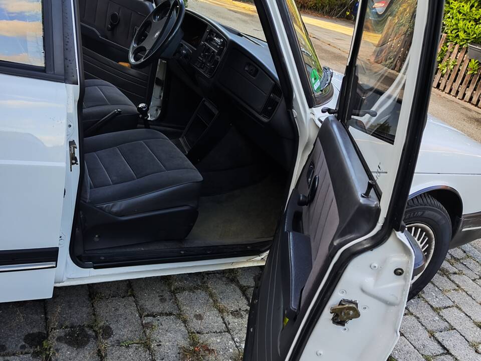 Image 10/20 of Saab 900 2.1 i 16V (1990)