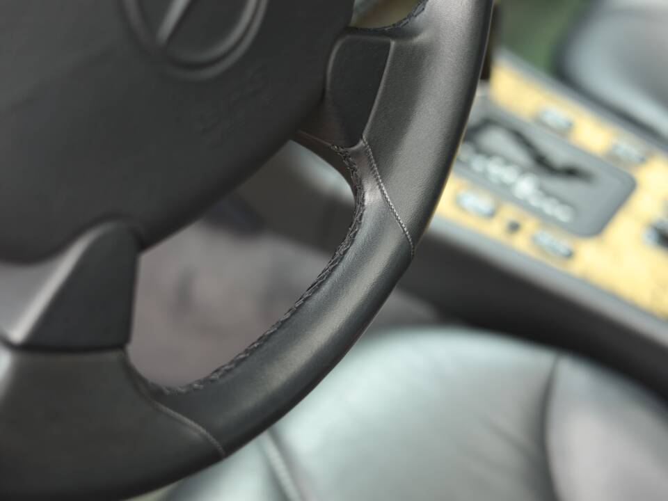 Image 79/98 de Mercedes-Benz E 50 AMG (1996)