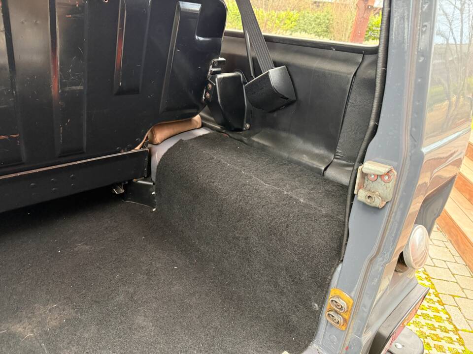 Bild 26/31 von Mercedes-Benz 280 GE (SWB) (1984)