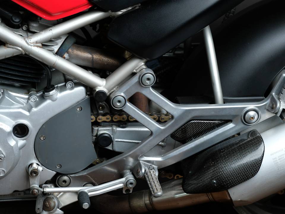 Image 11/12 of Ducati DUMMY (1994)