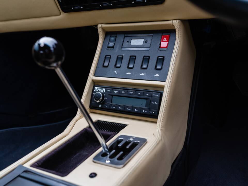 Imagen 40/58 de Ferrari Mondial T (1990)