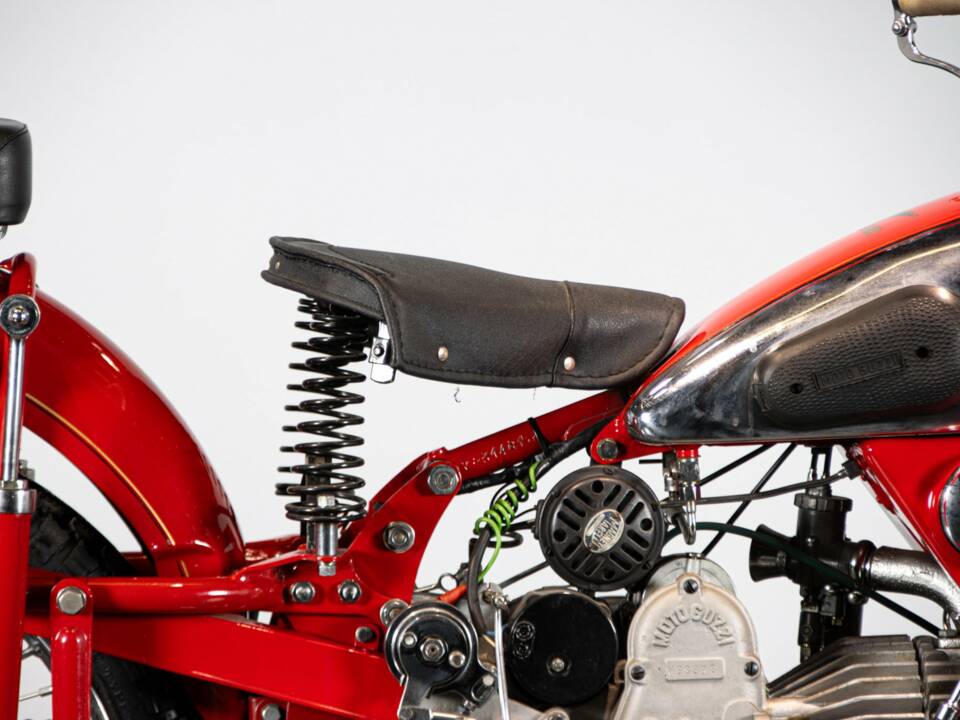 Image 20/50 de Moto Guzzi Astore (1952)