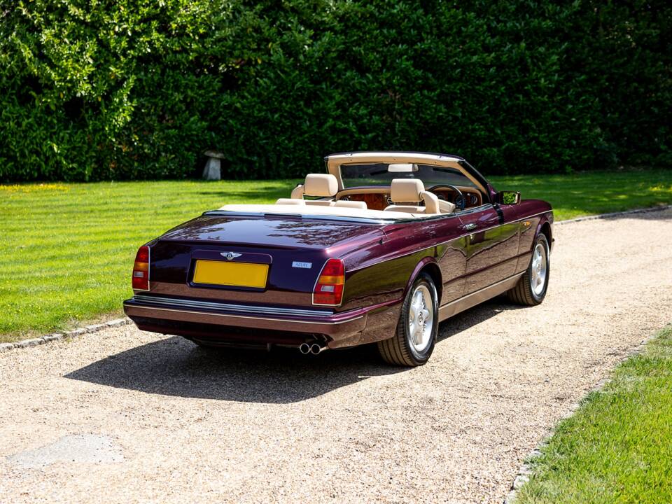 Image 36/46 of Bentley Azure (1997)