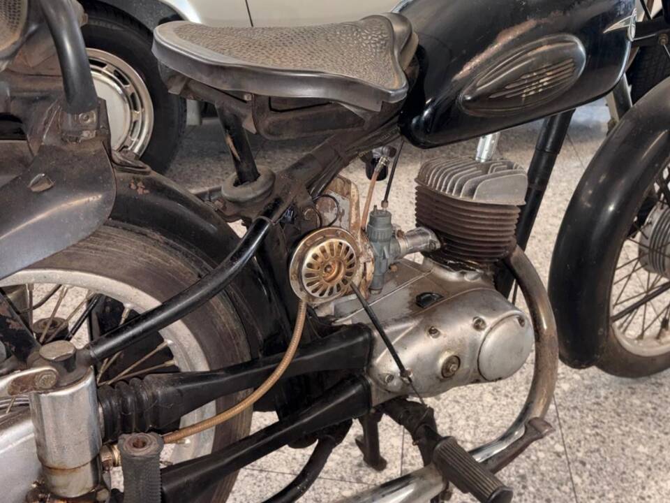 Immagine 7/9 di MZ 125/3 (1960)