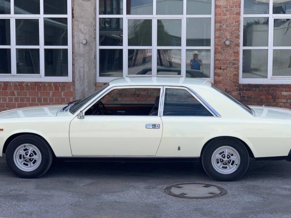 Bild 6/14 von FIAT 130 Coupe (1974)