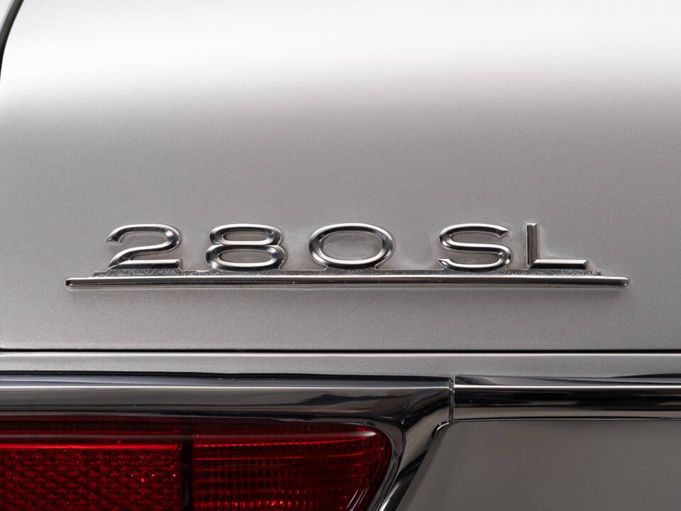 Bild 24/44 von Mercedes-Benz 280 SL (1970)