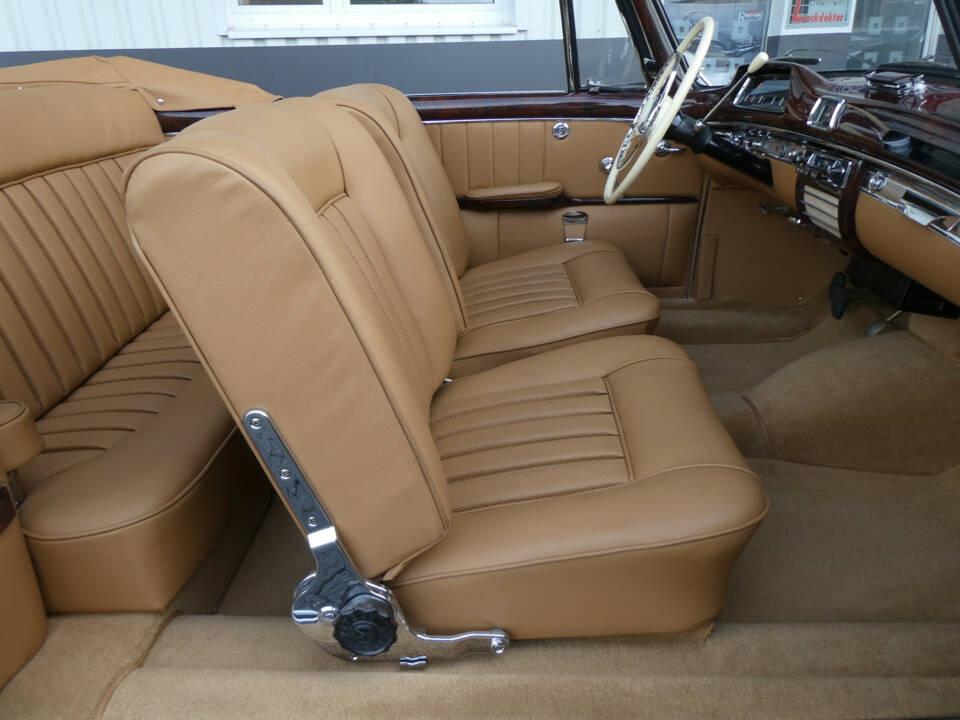 Imagen 13/24 de Mercedes-Benz 220 SE Cabriolet (1959)