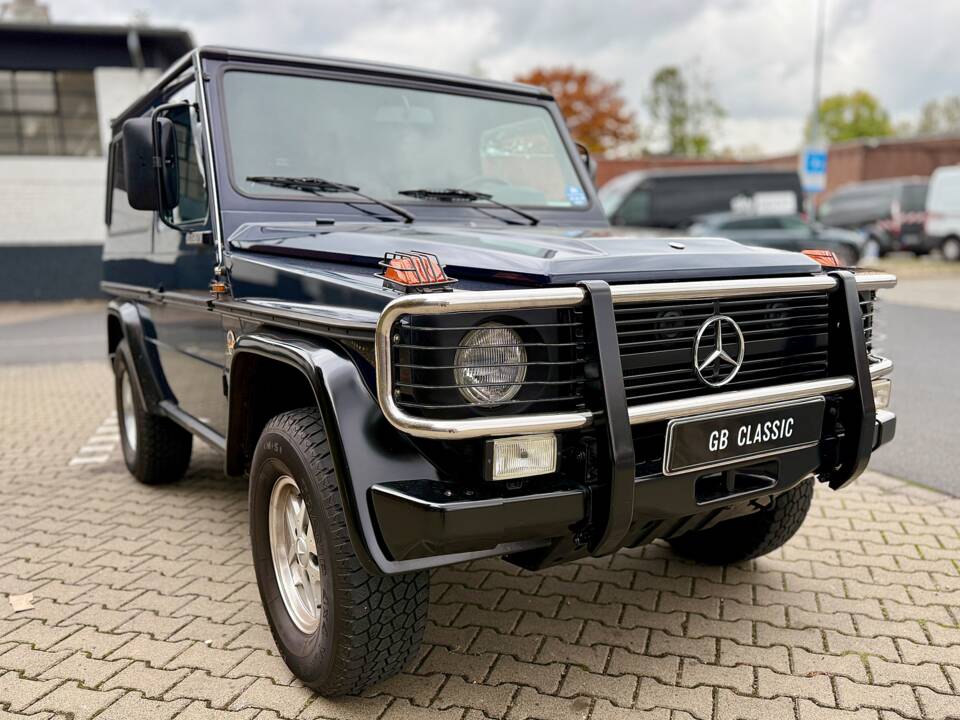 Immagine 1/26 di Mercedes-Benz 280 GE (kurz) (1988)