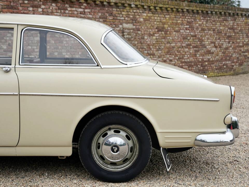 Image 22/50 of Volvo P 121 (1967)
