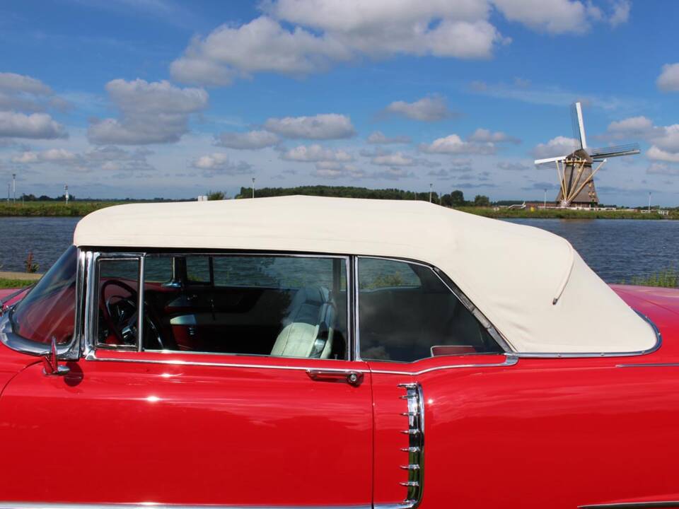 Bild 6/29 von Cadillac 62 Convertible (1956)