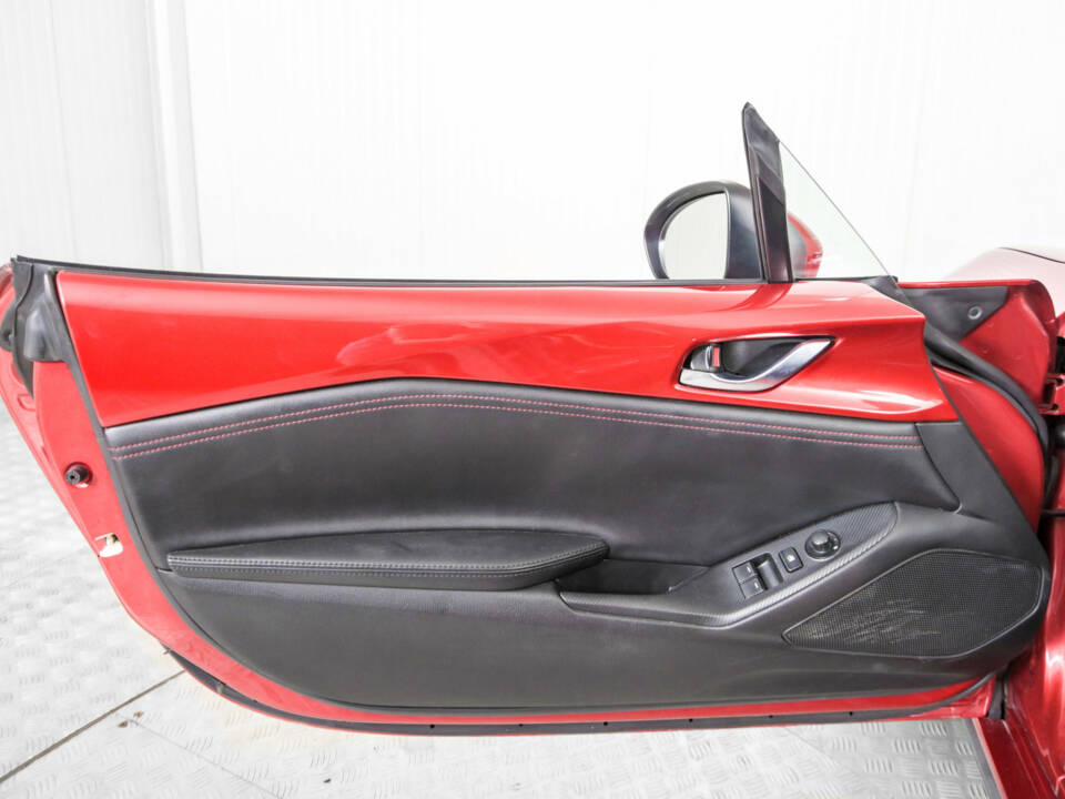 Image 40/50 of Mazda MX-5 2.0 (2018)