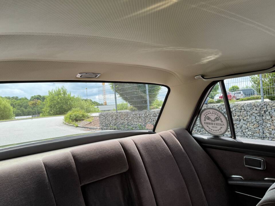 Image 31/47 of Mercedes-Benz 280 SE (1969)