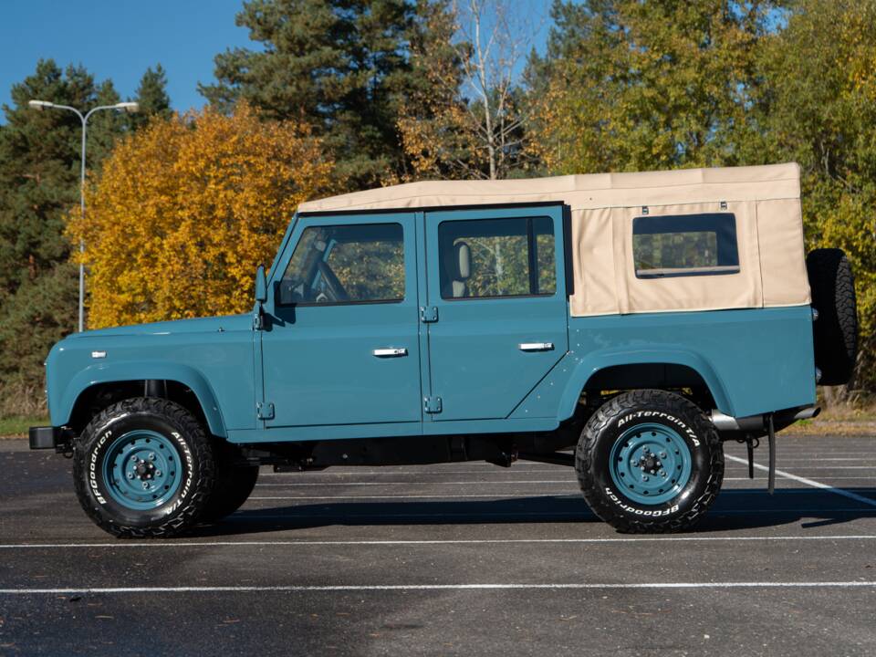 Bild 2/32 von Land Rover Defender 110 300Tdi (1997)