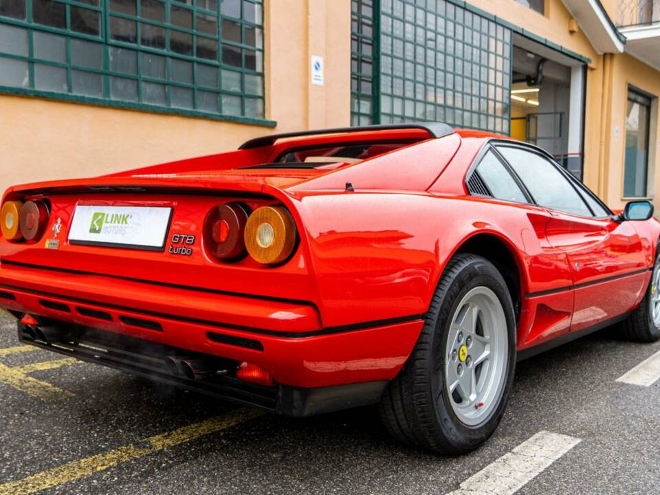 Image 5/26 of Ferrari 208 GTB Turbo (1988)