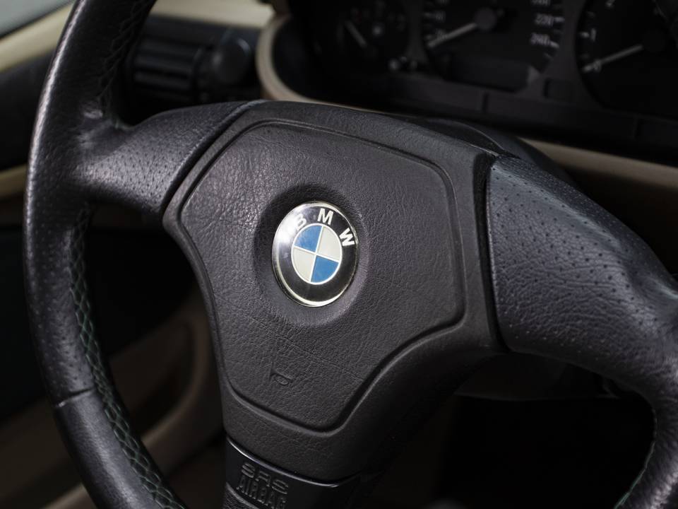 Image 26/38 de BMW Z3 1.8 (1996)
