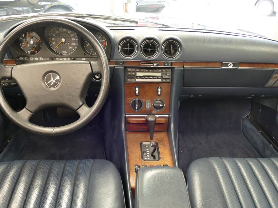 Image 17/22 de Mercedes-Benz 300 SL (1989)
