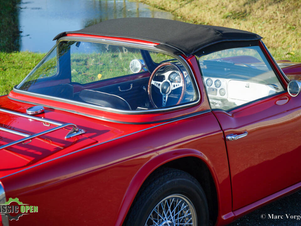 Immagine 32/42 di Triumph TR 4 (1962)
