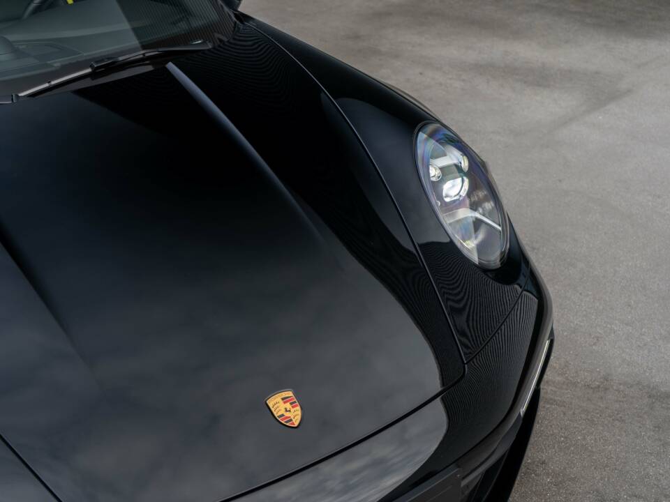 Image 29/30 of Porsche 911 Carrera (2022)