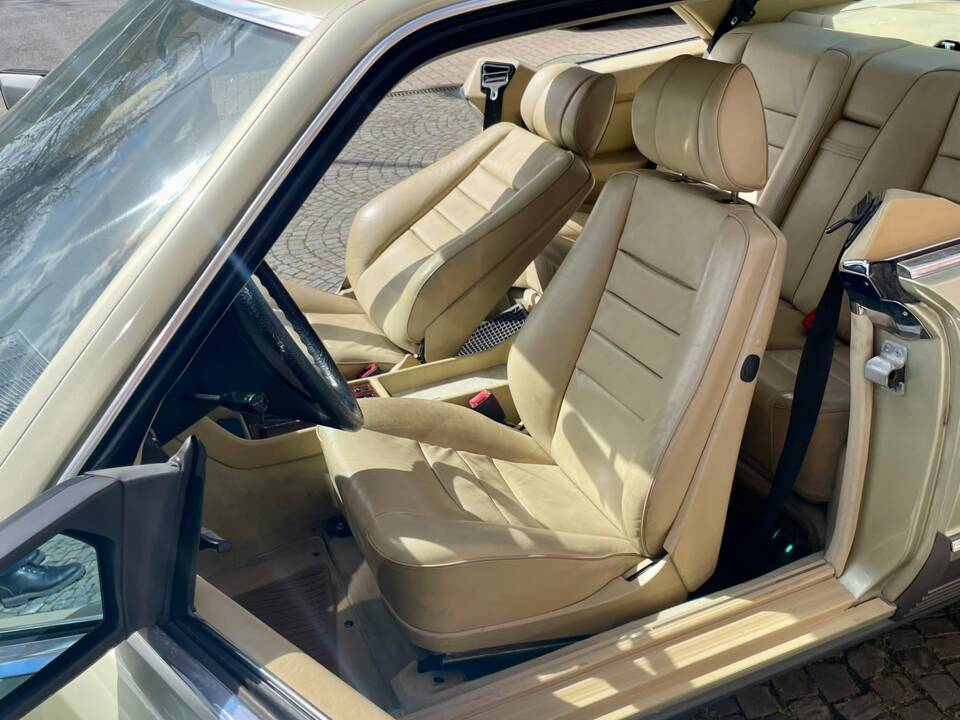 Bild 28/65 von Mercedes-Benz 380 SEC (1983)