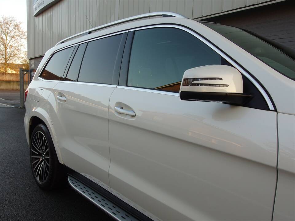 Image 21/98 of Mercedes-Benz GLS 63 AMG 4MATIC (2016)