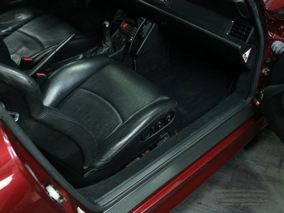 Image 29/50 de Porsche 911 Carrera 4S (1996)