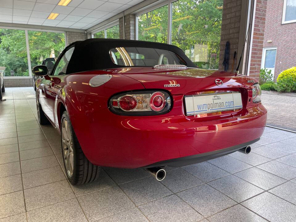 Bild 2/25 von Mazda MX-5 2.0 (2005)