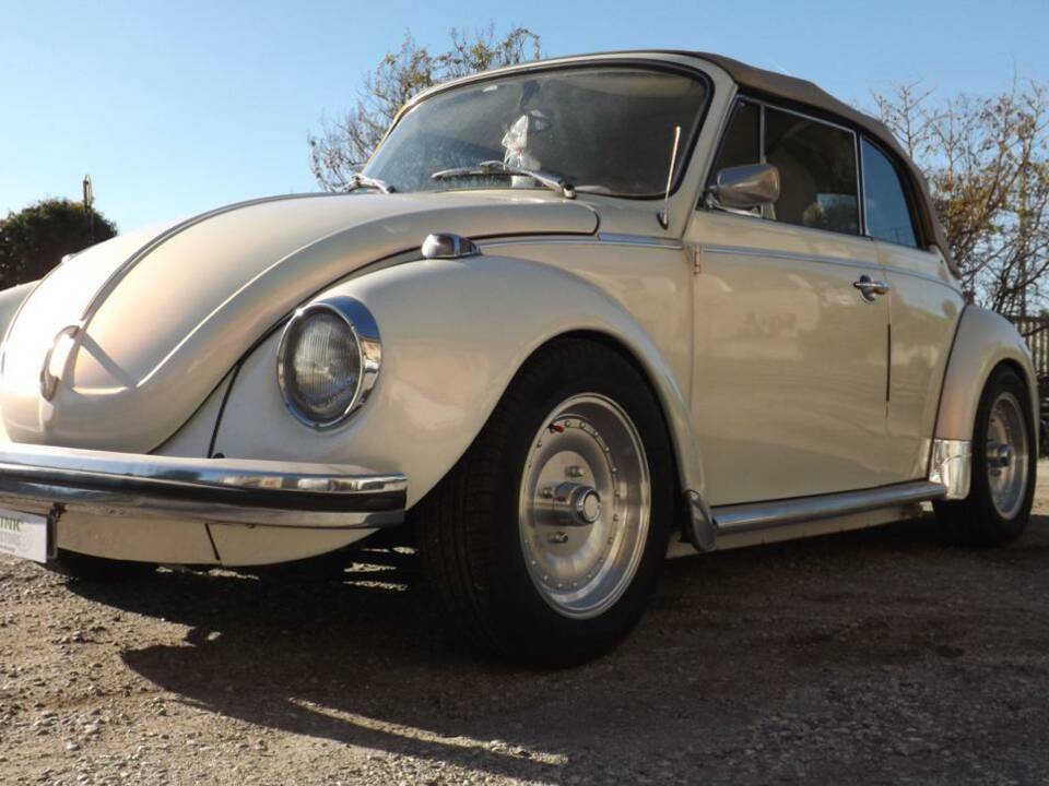 Bild 5/50 von Volkswagen Käfer 1303 LS (1973)