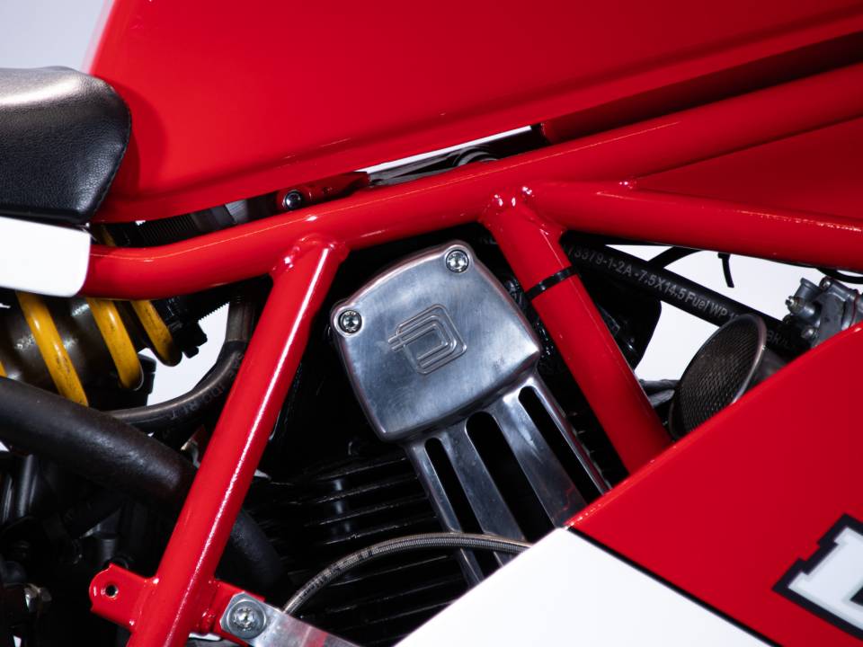 Afbeelding 50/50 van Ducati DUMMY (1987)