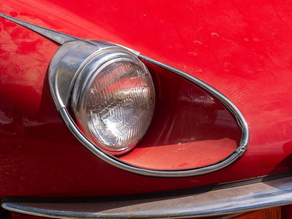 Image 28/50 de Jaguar Type E V12 (2+2) (1973)