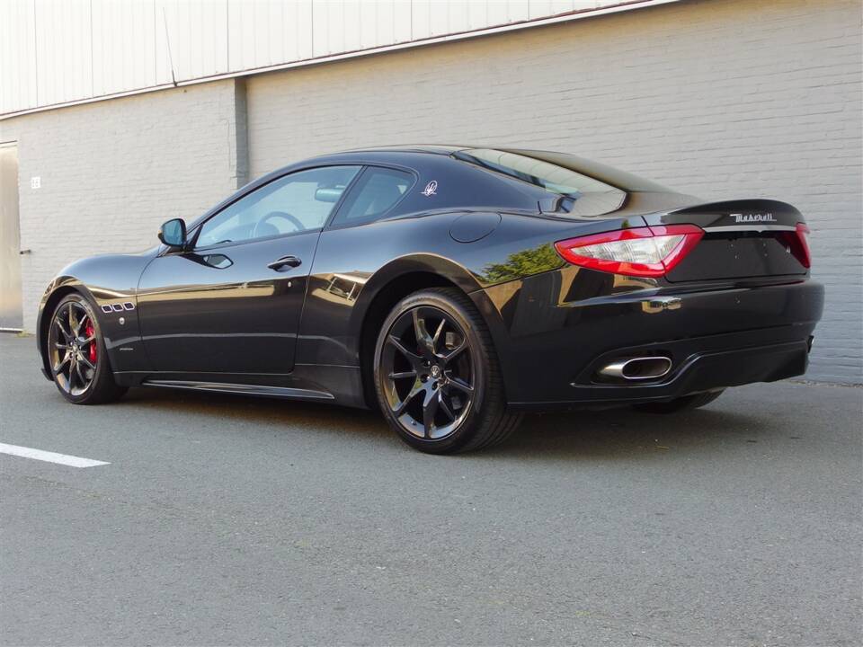 Bild 3/100 von Maserati GranTurismo S (2008)