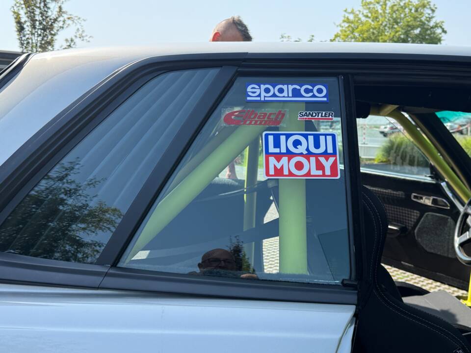 Immagine 18/29 di Mercedes-Benz 500 SLC (1980)