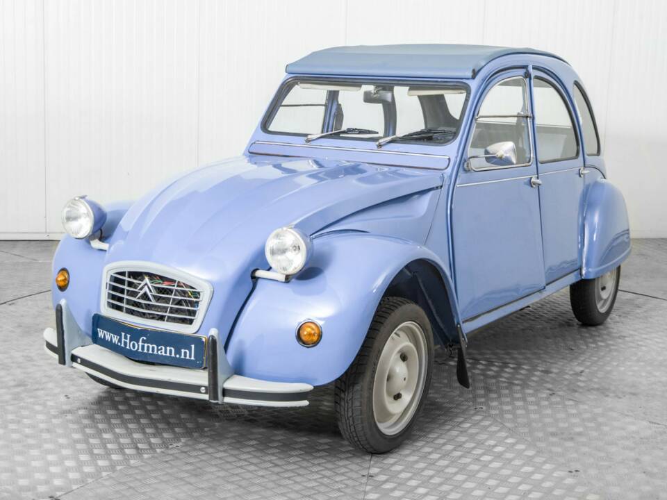 Image 17/50 of Citroën 2 CV 6 (1985)