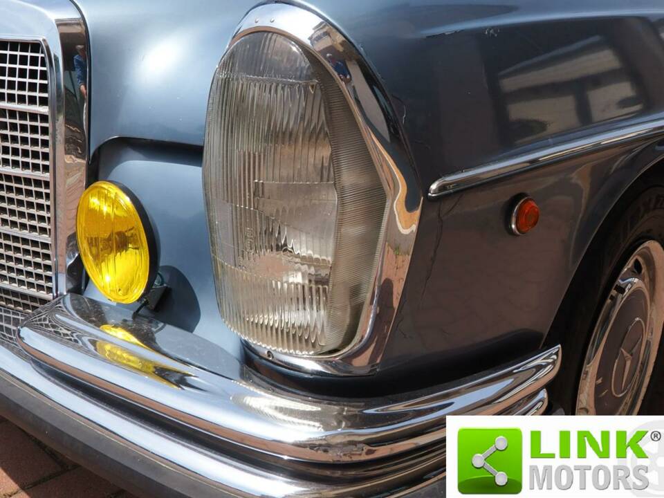 Image 9/10 de Mercedes-Benz 280 SE (1970)