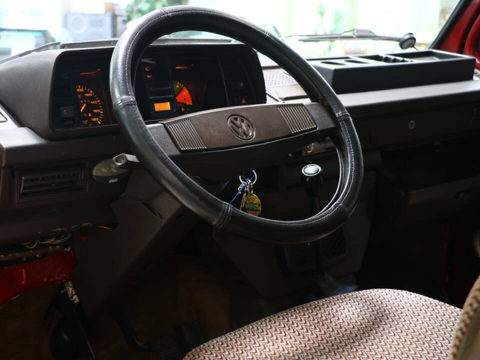 Bild 22/37 von Volkswagen T3 Westfalia Joker 1.6 TD (1985)