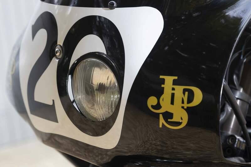 Image 40/50 de Yamaha DUMMY (1995)