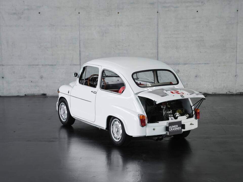 Image 8/47 of Abarth Fiat 850 TC (1965)