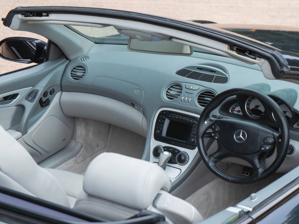 Bild 4/50 von Mercedes-Benz SL 55 AMG (2004)