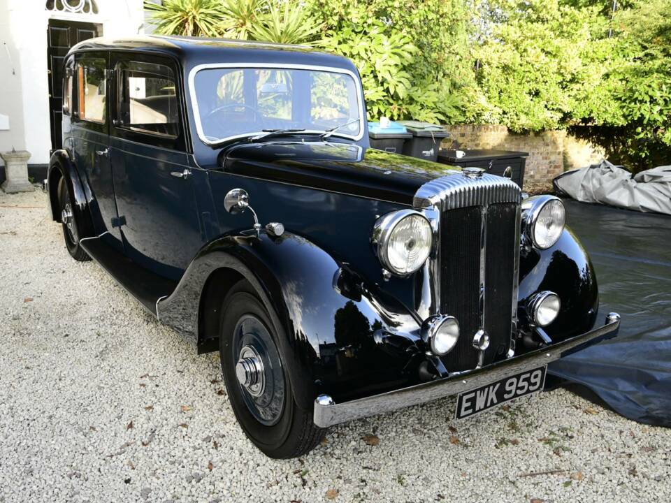 Image 12/50 de Daimler 24 EL (1940)