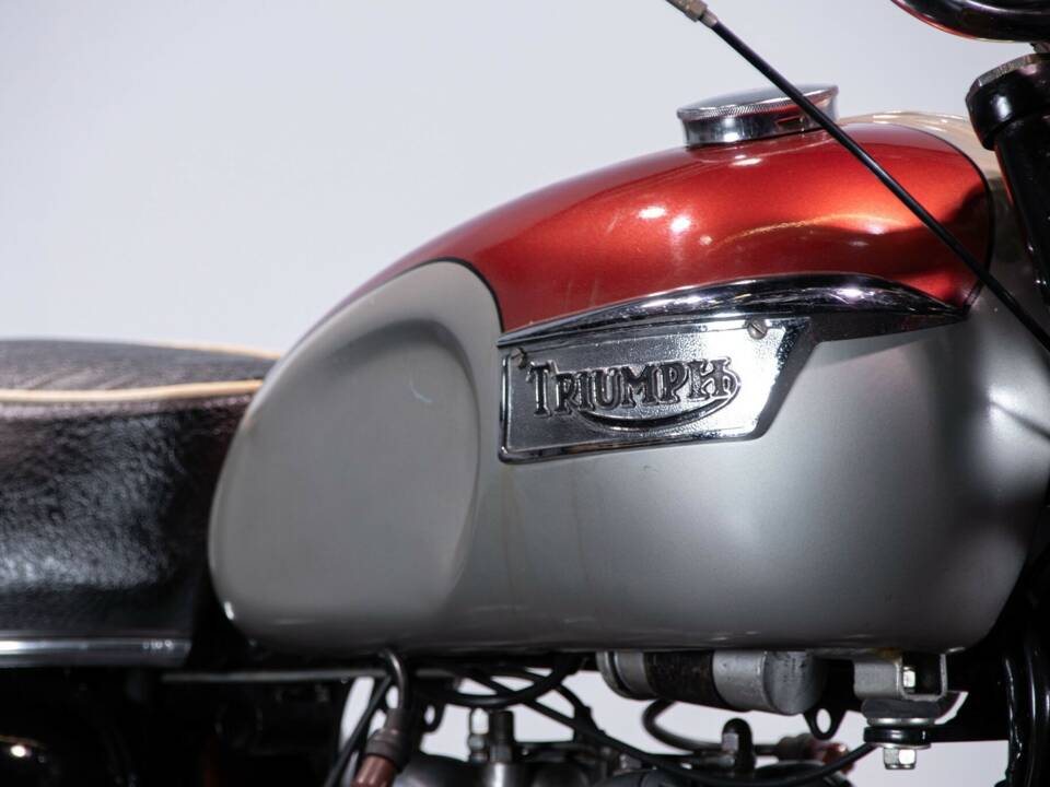 Image 46/50 of Triumph T 100 Daytona (1969)