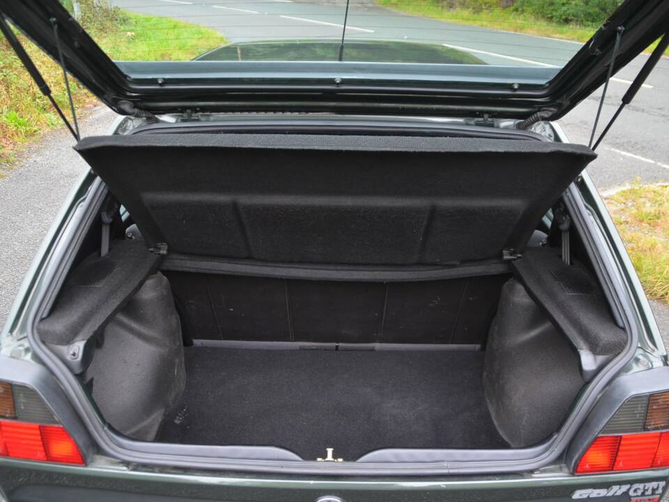 Image 7/37 de Volkswagen Golf III 2.0 16V GTI (1992)
