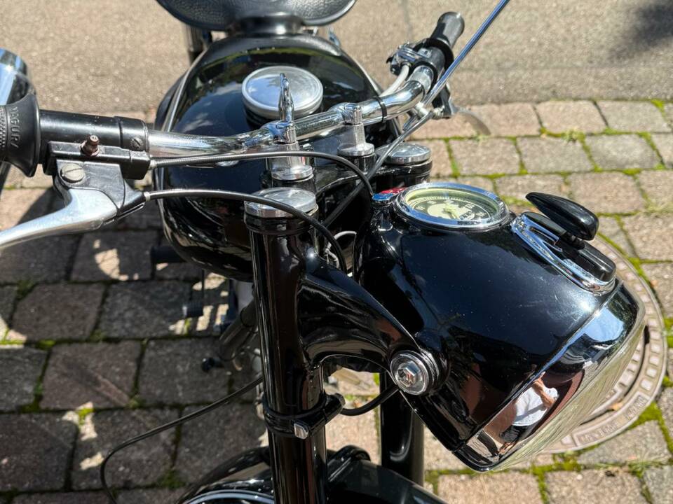 Immagine 7/18 di BMW R 25/3 (1955)