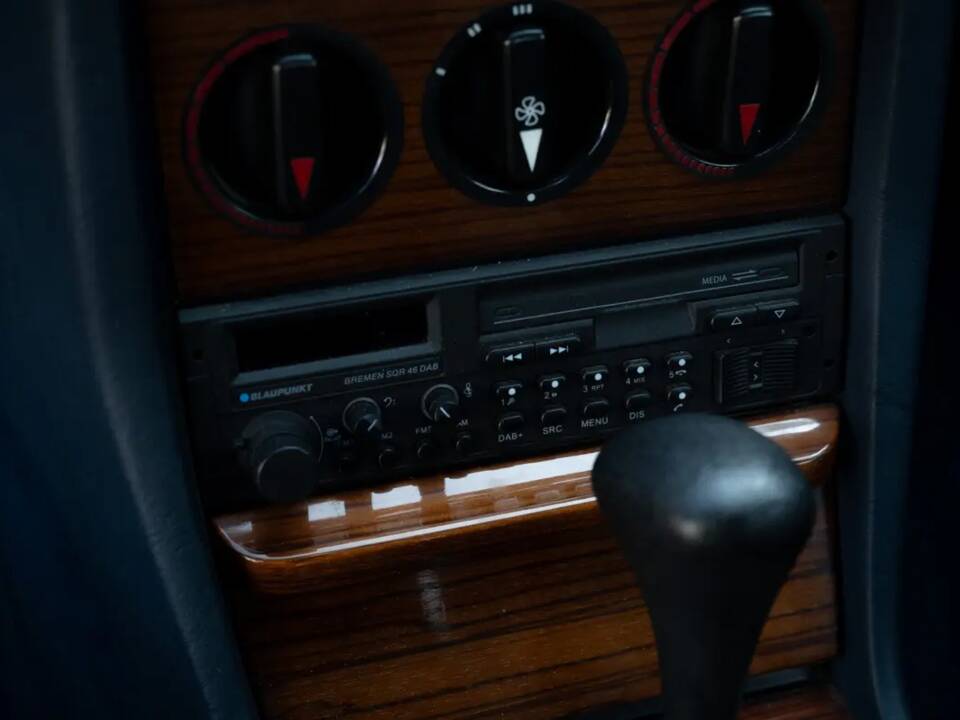 Image 54/62 of Mercedes-Benz 280 CE (1982)