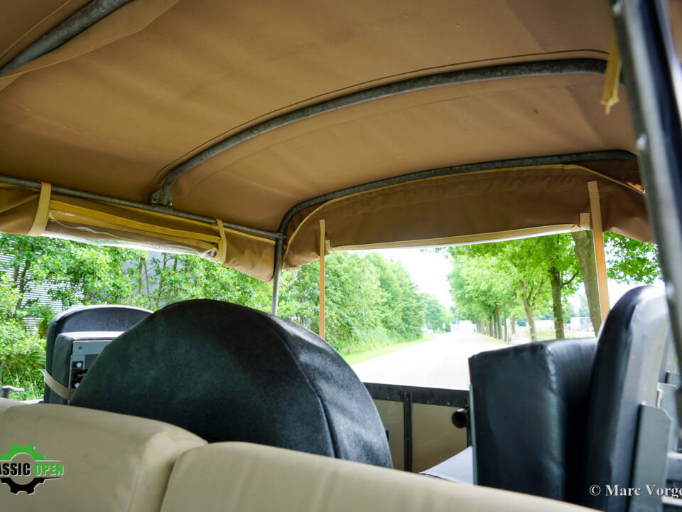 Image 51/55 of Land Rover 88 (1958)