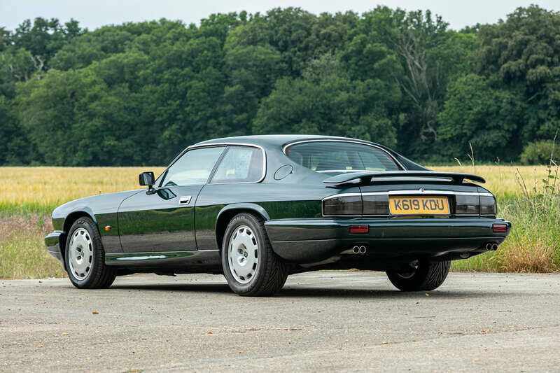 Image 44/45 de Jaguar XJRS 6.0 (1993)