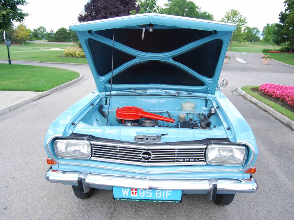 Afbeelding 24/36 van Opel Rekord 1700S (1966)