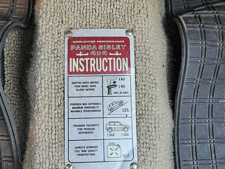 Immagine 25/28 di FIAT Panda 4x4 1,0 (1991)