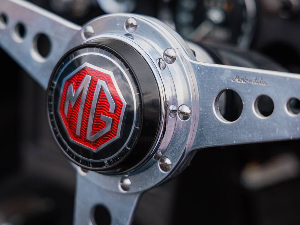 Bild 16/25 von MG MGB V8 (1969)