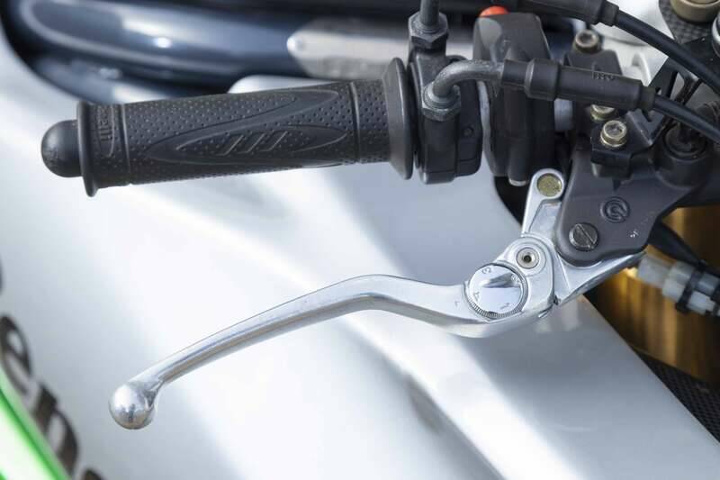 Immagine 18/38 di Benelli Tornado Tre 900 (2003)